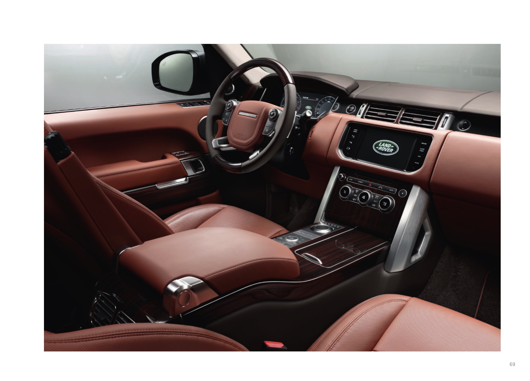 2015 Range Rover Brochure Page 70